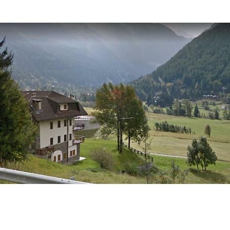 Grande Casa Di Famiglia Apartment Temu Luaran gambar