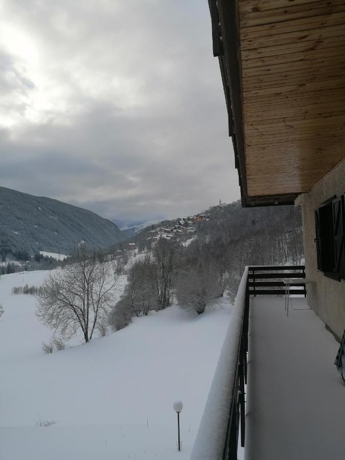 Grande Casa Di Famiglia Apartment Temu Luaran gambar