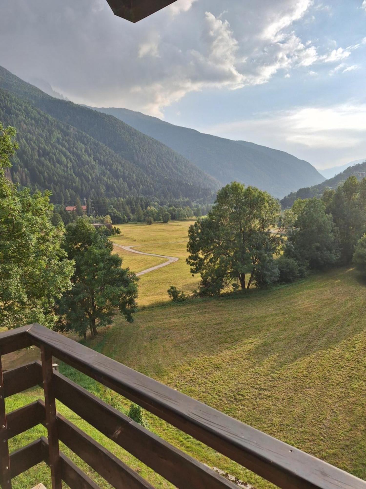 Grande Casa Di Famiglia Apartment Temu Luaran gambar